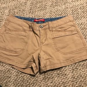 khaki shorts